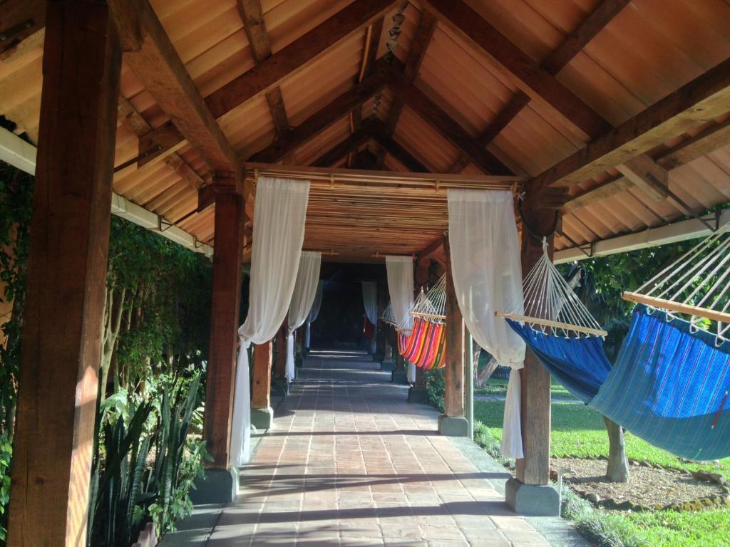 Hotel Posada De Don Rodrigo Panajachel Εξωτερικό φωτογραφία