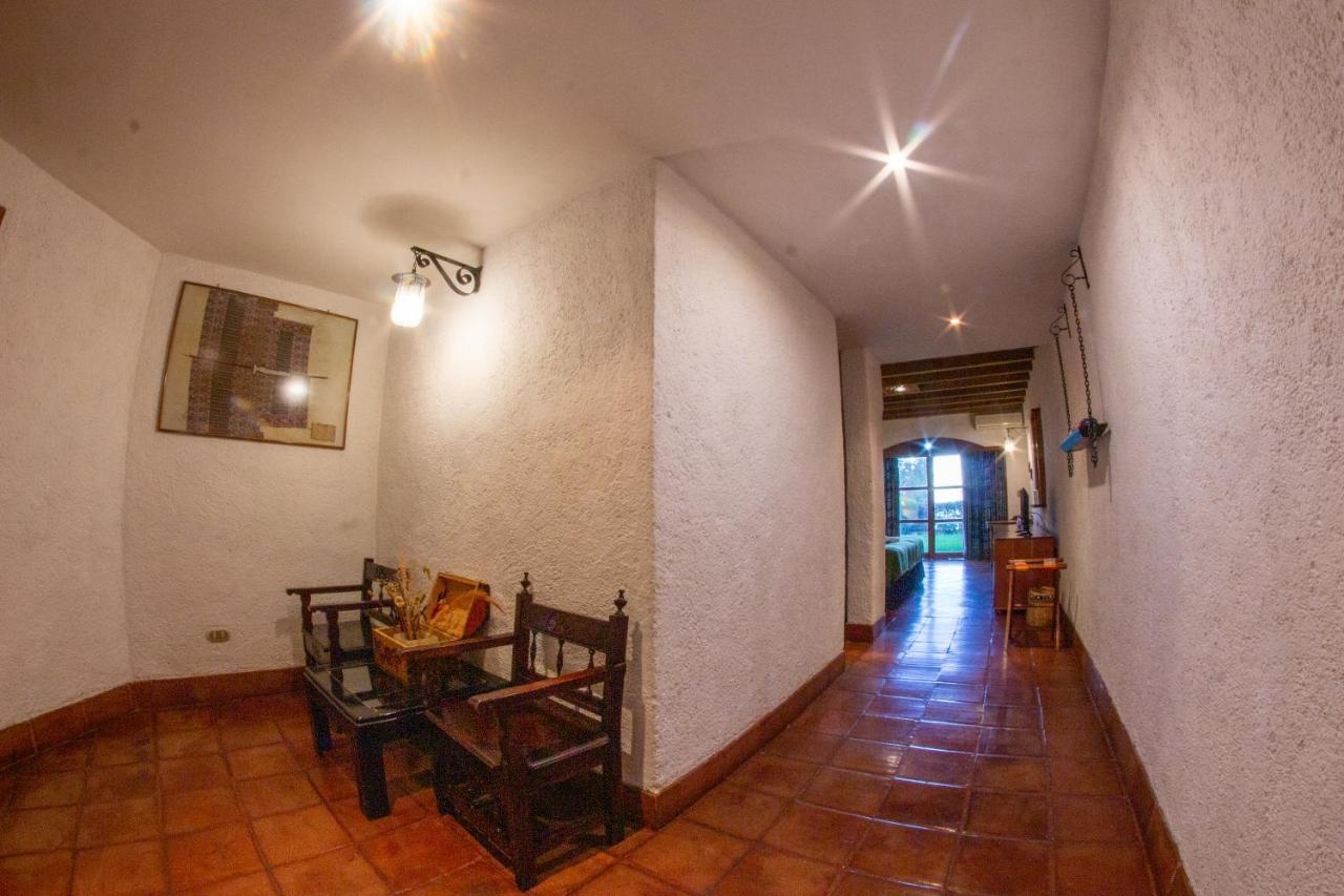 Hotel Posada De Don Rodrigo Panajachel Εξωτερικό φωτογραφία